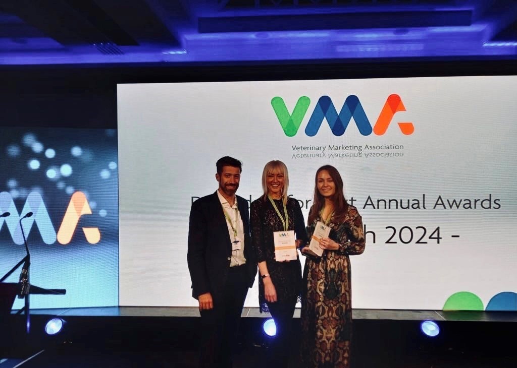 frank. Pet Surgeons. Win Prestigious VMA Award